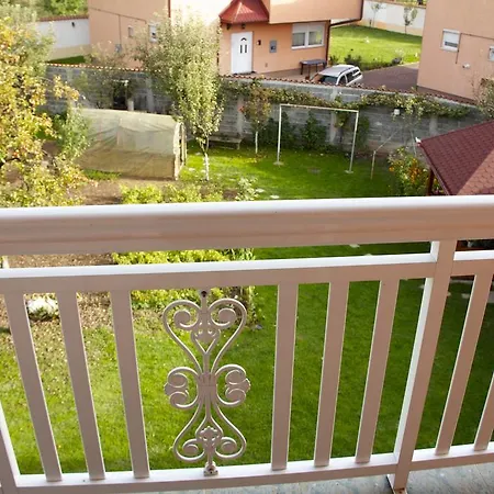 Relax And Fly Vendégház *